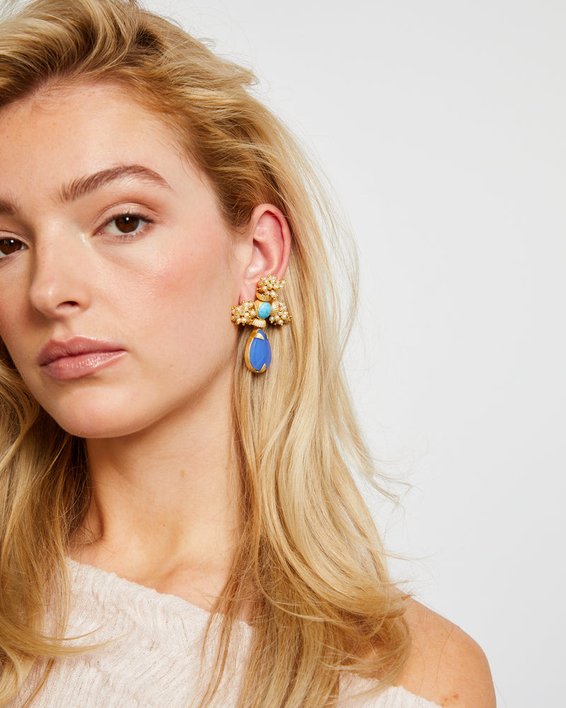 Caviar Perlé Blue Earrings